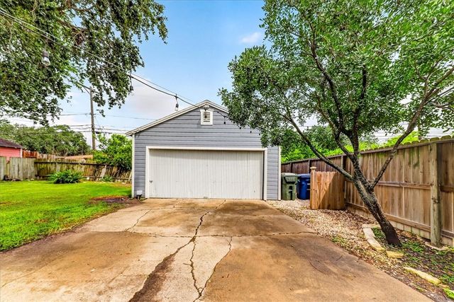 622 Sorrell St, Corpus Christi, TX 78404