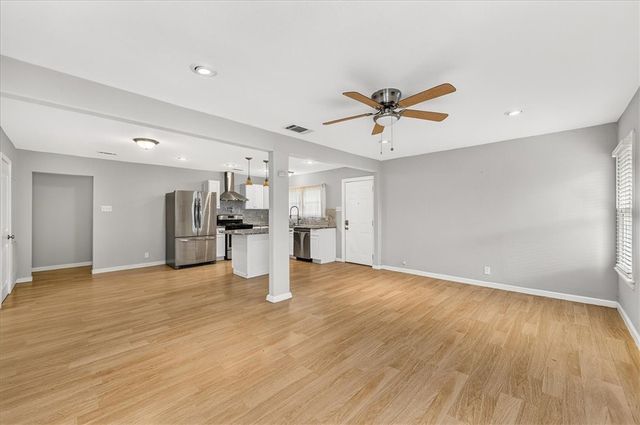 622 Sorrell St, Corpus Christi, TX 78404
