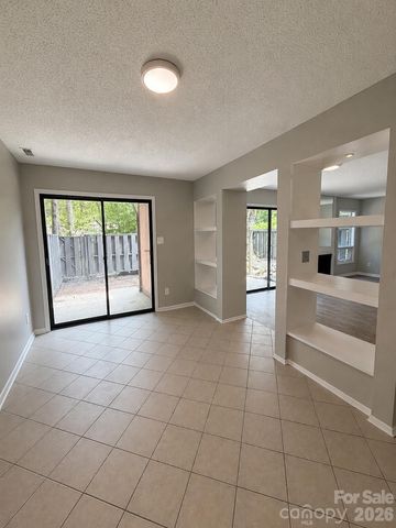 6101 honeysuckle Lane, Charlotte, NC 28212