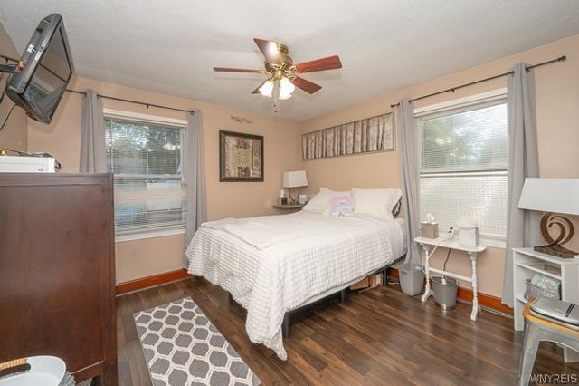 1275 Wyoming Avenue, Niagara Falls, NY 14305