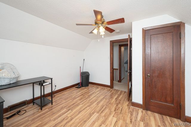 1275 Wyoming Avenue, Niagara Falls, NY 14305