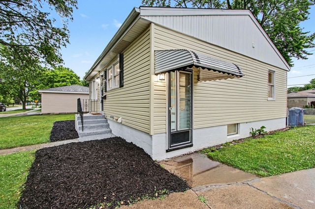 3318 North Drive, Highland, IN 46322