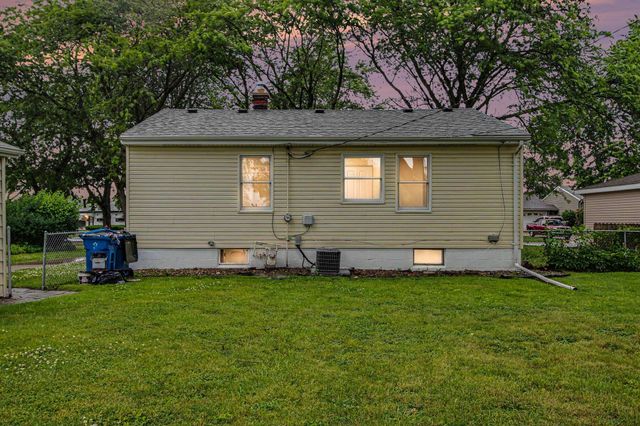 3318 North Drive, Highland, IN 46322