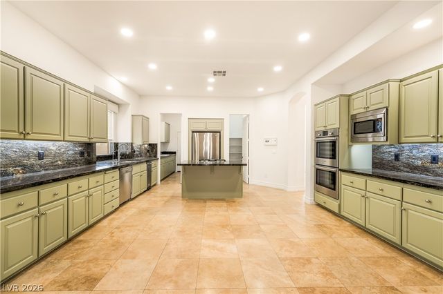 1009 Granger Farm Way, Las Vegas, NV 89145