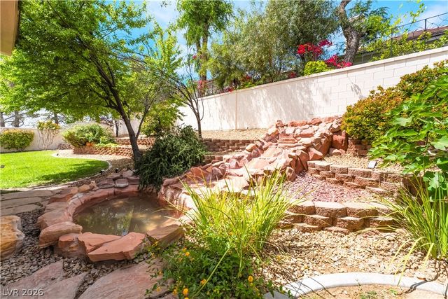 1009 Granger Farm Way, Las Vegas, NV 89145
