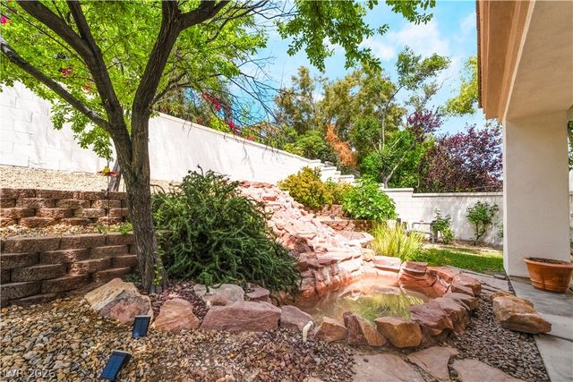1009 Granger Farm Way, Las Vegas, NV 89145