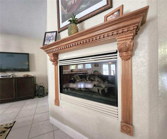 102 17TH STREET NE, Bradenton, FL 34208