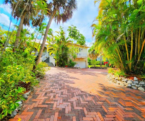 102 17TH STREET NE, Bradenton, FL 34208