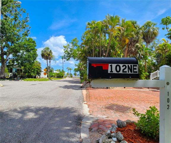 102 17TH STREET NE, Bradenton, FL 34208