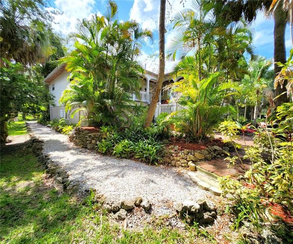 102 17TH STREET NE, Bradenton, FL 34208