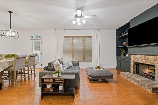 107 Creighton Lane, Marietta, GA 30008