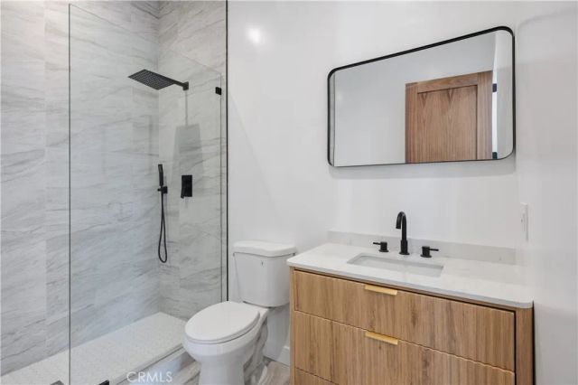 7700 Lasaine Avenue, Northridge, CA 91325