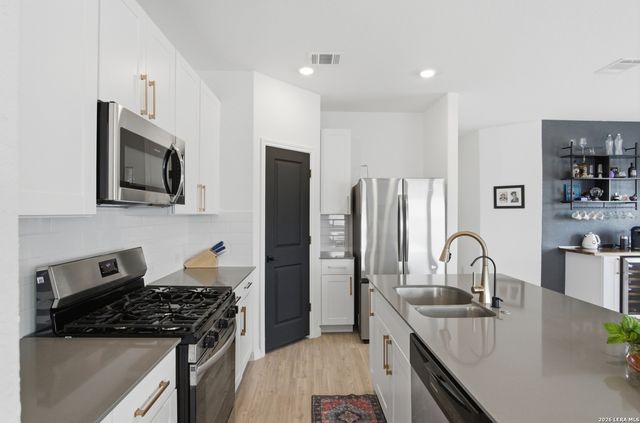 13007 sage turn, St Hedwig, TX 78152