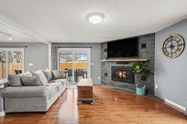 9516 Park Avenue S, Bloomington, MN 55420