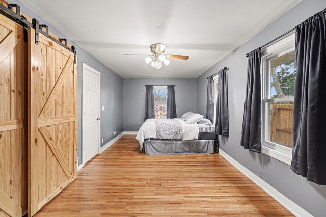 9516 Park Avenue S, Bloomington, MN 55420