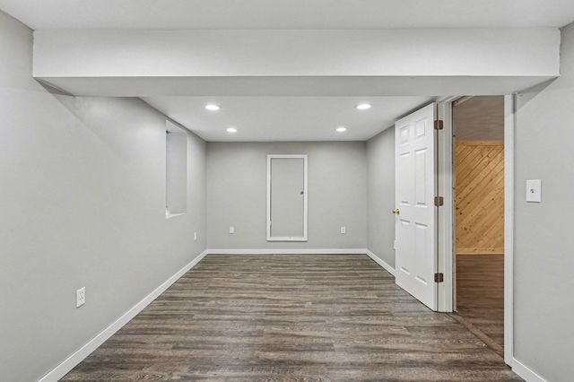 9516 Park Avenue S, Bloomington, MN 55420