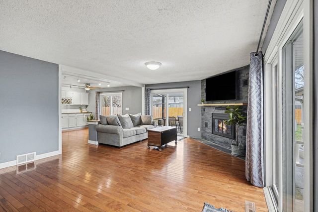 9516 Park Avenue S, Bloomington, MN 55420