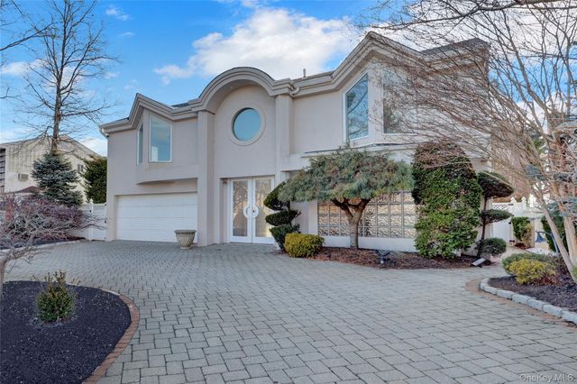 2988 Lee Place, Bellmore, NY 11710