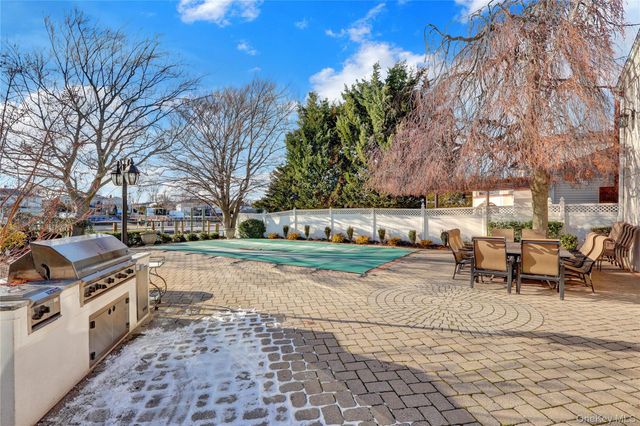 2988 Lee Place, Bellmore, NY 11710