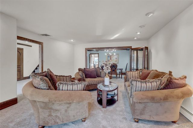 2988 Lee Place, Bellmore, NY 11710