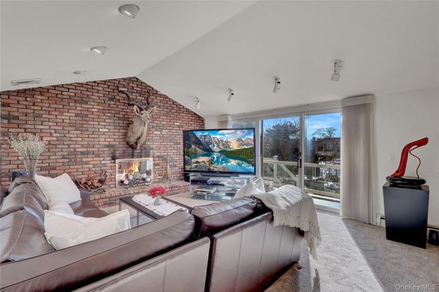 2988 Lee Place, Bellmore, NY 11710