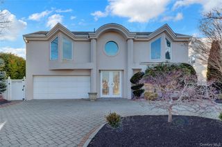 2988 Lee Place, Bellmore, NY 11710