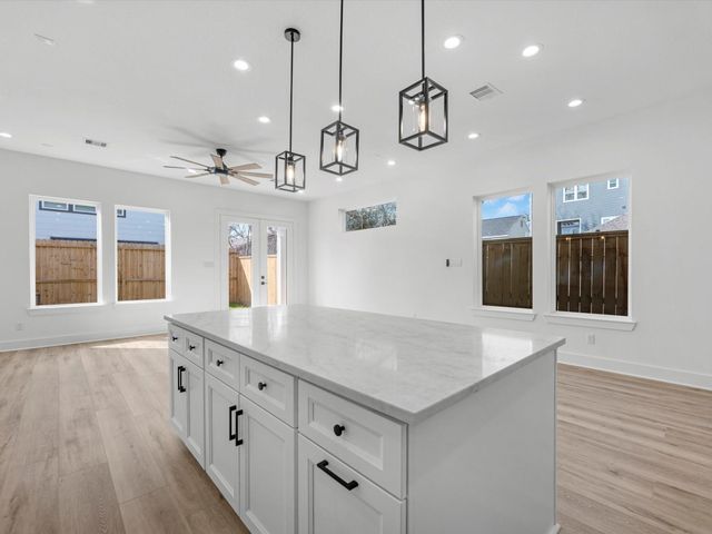 3034 Mcgowen Street, Houston, TX 77004