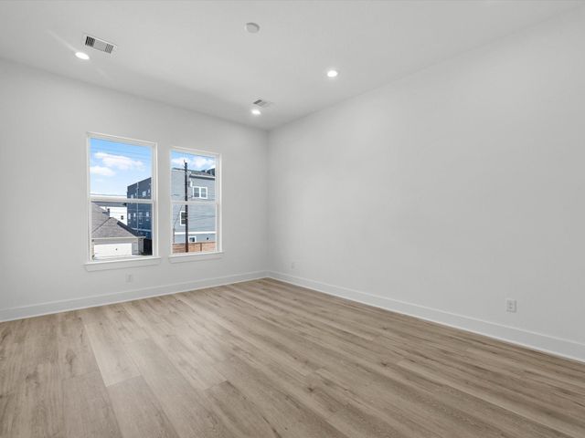 3034 Mcgowen Street, Houston, TX 77004