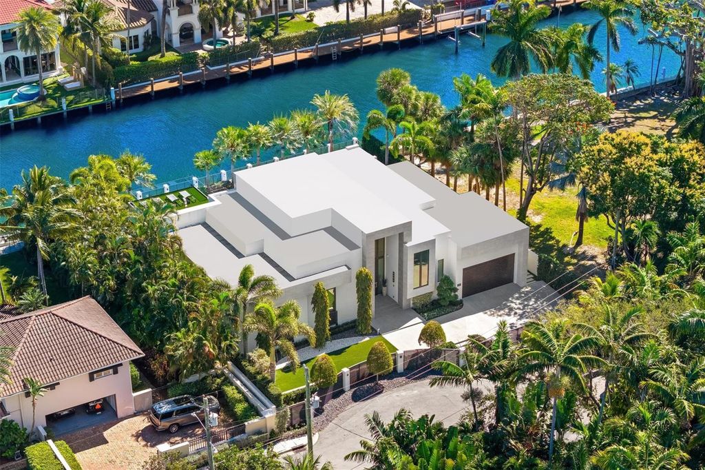 816 Riviera Isle Drive, Fort Lauderdale, FL 33301