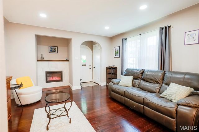 1830 Oconnell Avenue, St Louis, MO 63114