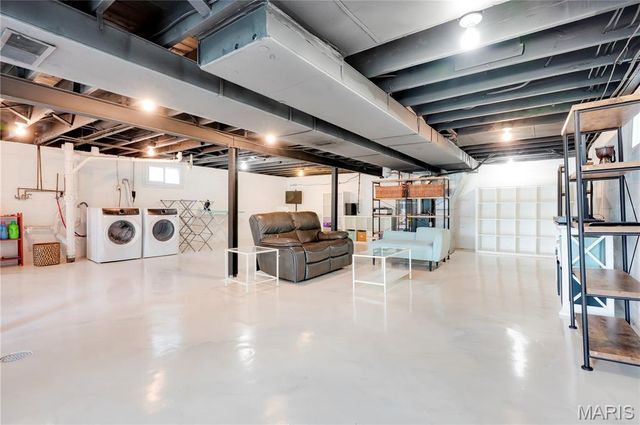 1830 Oconnell Avenue, St Louis, MO 63114