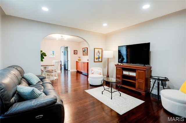 1830 Oconnell Avenue, St Louis, MO 63114