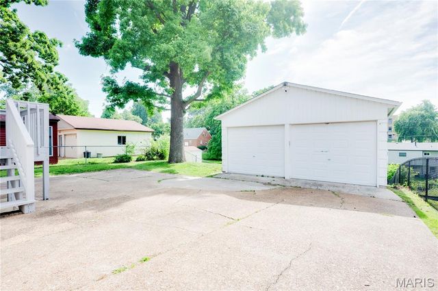 1830 Oconnell Avenue, St Louis, MO 63114