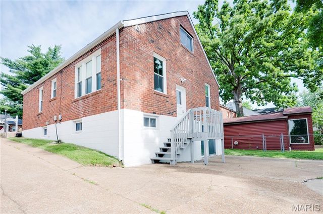1830 Oconnell Avenue, St Louis, MO 63114