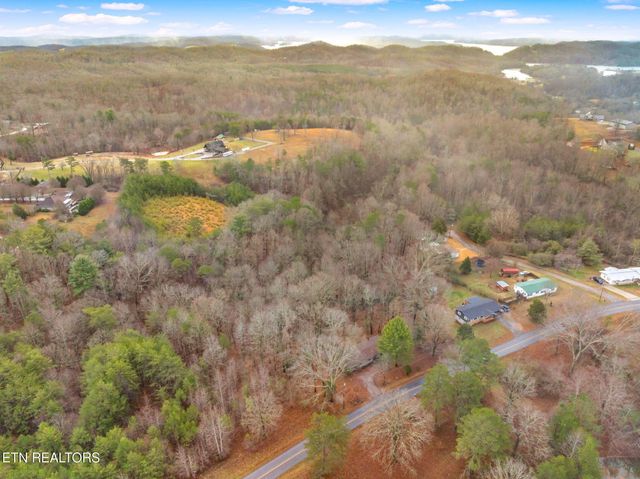 131 Cates Rd, Rockwood, TN 37854