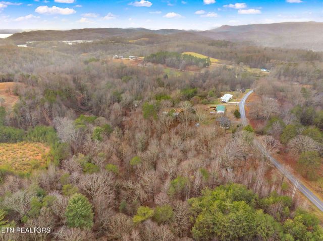 131 Cates Rd, Rockwood, TN 37854