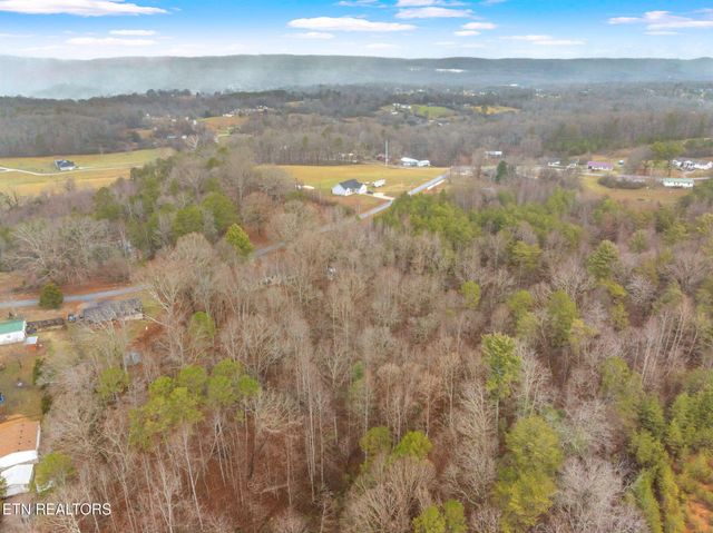 131 Cates Rd, Rockwood, TN 37854
