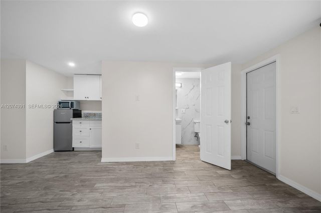 1041 NE 9th Avenue A5, Fort Lauderdale, FL 33304