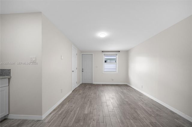 1041 NE 9th Avenue A5, Fort Lauderdale, FL 33304