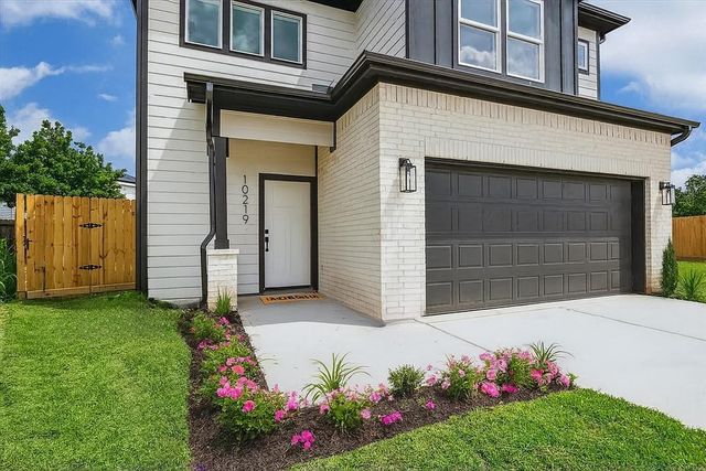 10219 Carmencita Way, Houston, TX 77075