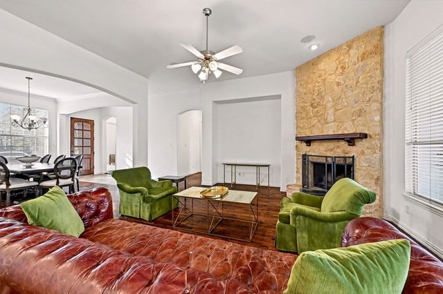 3605 Meadow Bluff Lane, Sachse, TX 75048