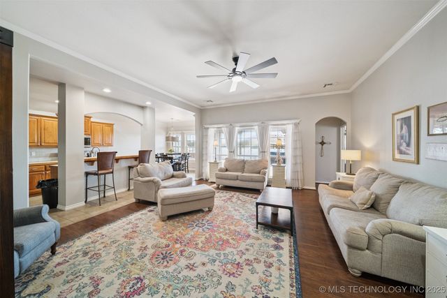 2016 Graham Avenue, Pryor, OK 74361