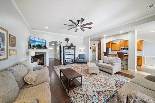 2016 Graham Avenue, Pryor, OK 74361