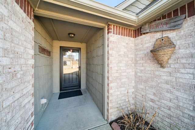 2016 Graham Avenue, Pryor, OK 74361