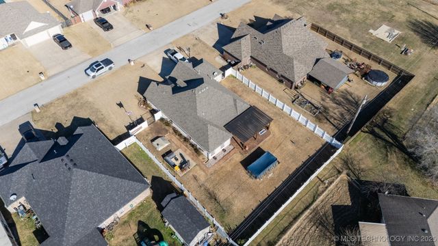 2016 Graham Avenue, Pryor, OK 74361