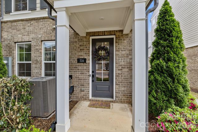 316 N Dotger Avenue, Charlotte, NC 28204