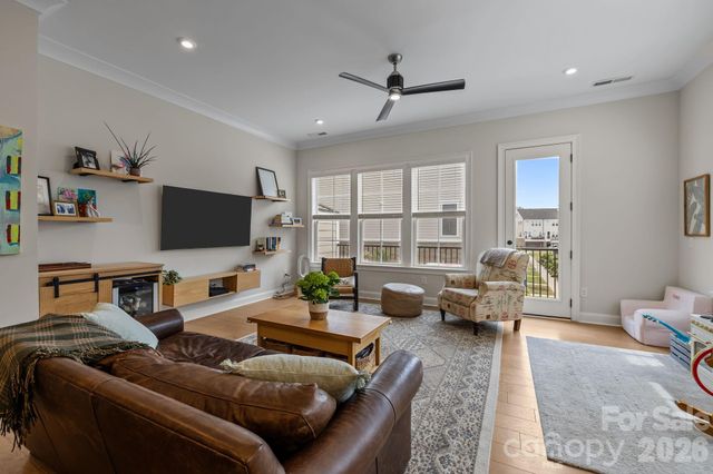 316 N Dotger Avenue, Charlotte, NC 28204