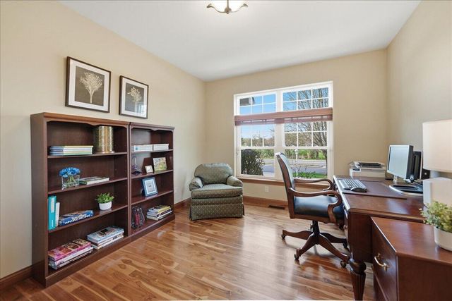 1153 Vale Park Road, Valparaiso, IN 46385