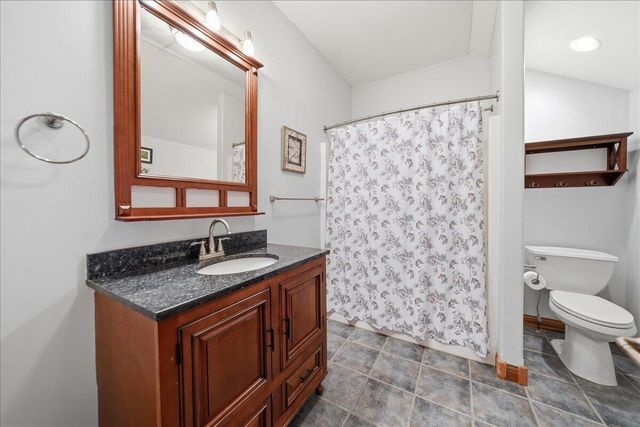 1153 Vale Park Road, Valparaiso, IN 46385