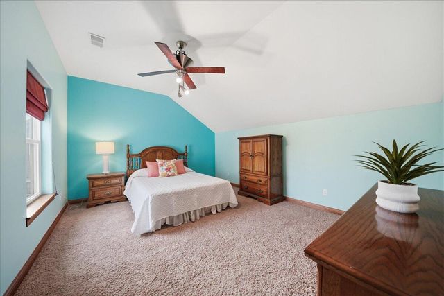 1153 Vale Park Road, Valparaiso, IN 46385